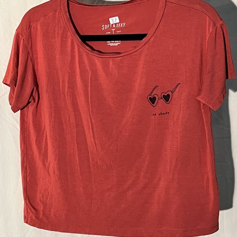 American Eagle crop tee.  Size XS Burnt Orange with “no shade”embroidery
